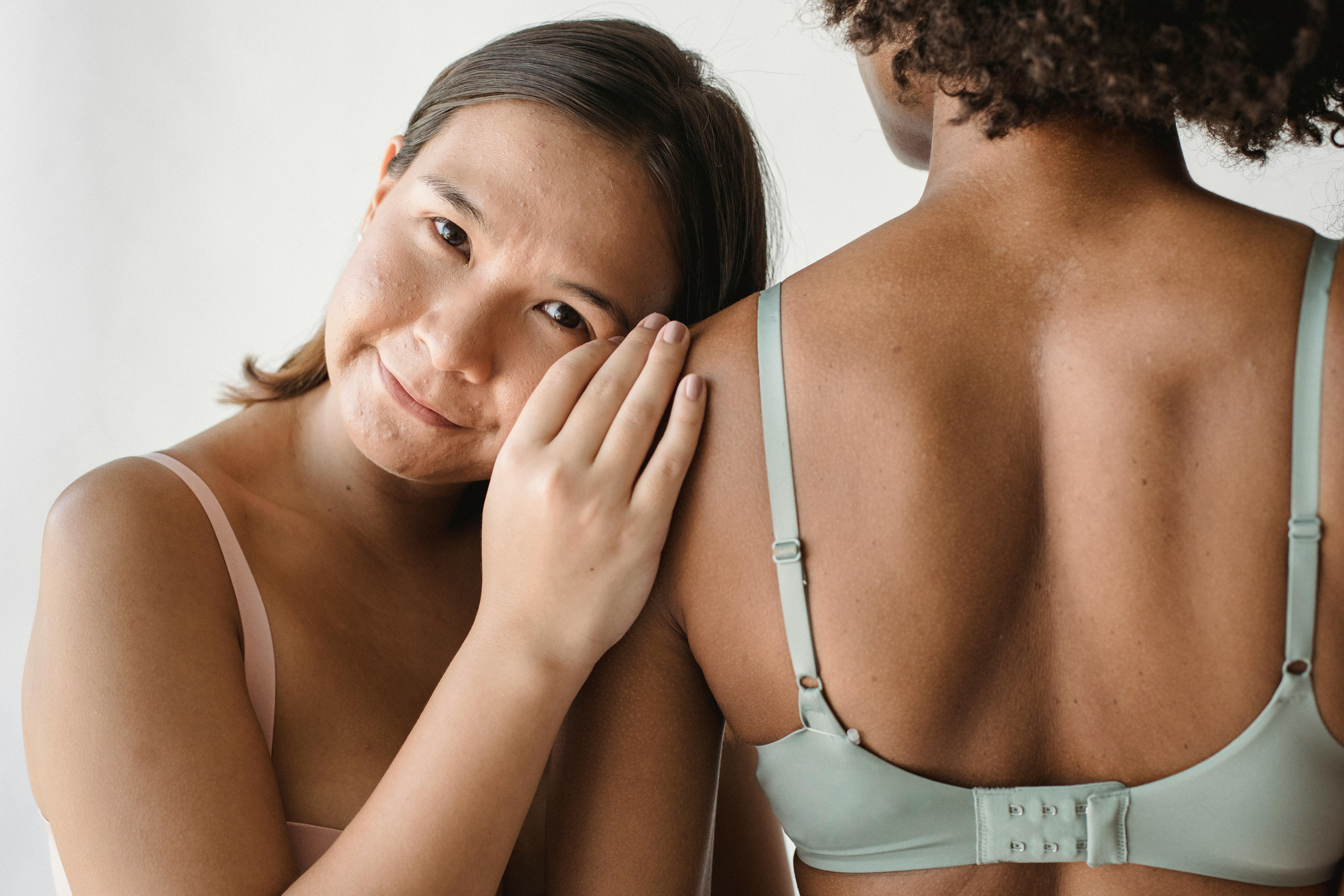 Bye-bye Back Pain: How Front Closure Bras Can Provide Much-Needed Relief and Support.